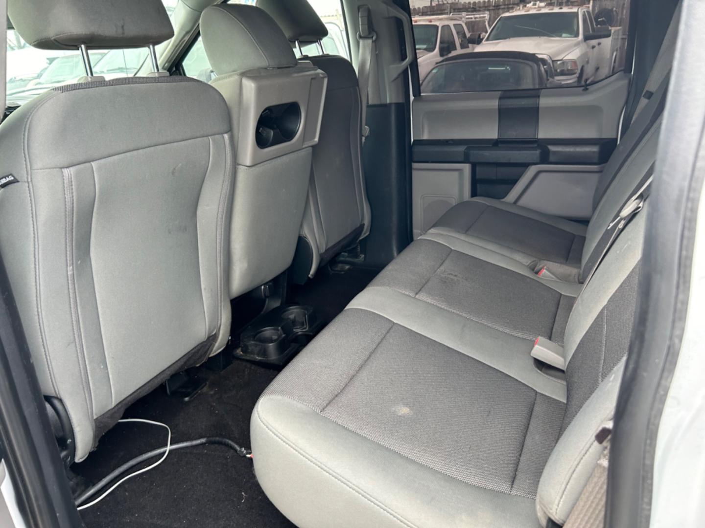 2019 White Ford F-150 (1FTEW1C55KK) with an 5.0L V8 F DOHC 32V engine, Automatic transmission, located at 1687 Business 35 S, New Braunfels, TX, 78130, (830) 625-7159, 29.655487, -98.051491 - Photo#8